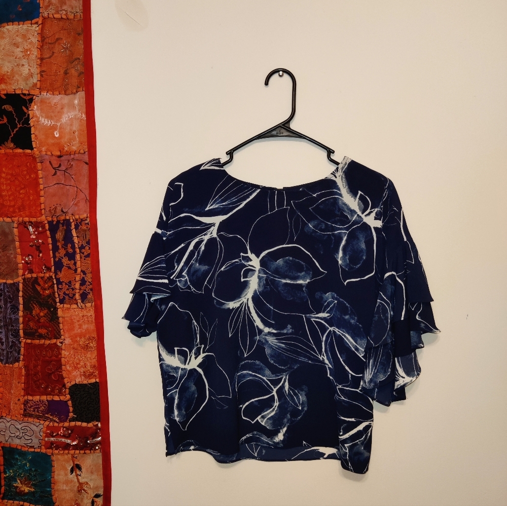 Vince Camuto blouse